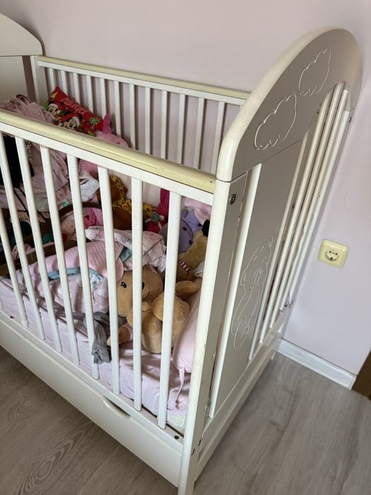 Бебешка кошара дървена