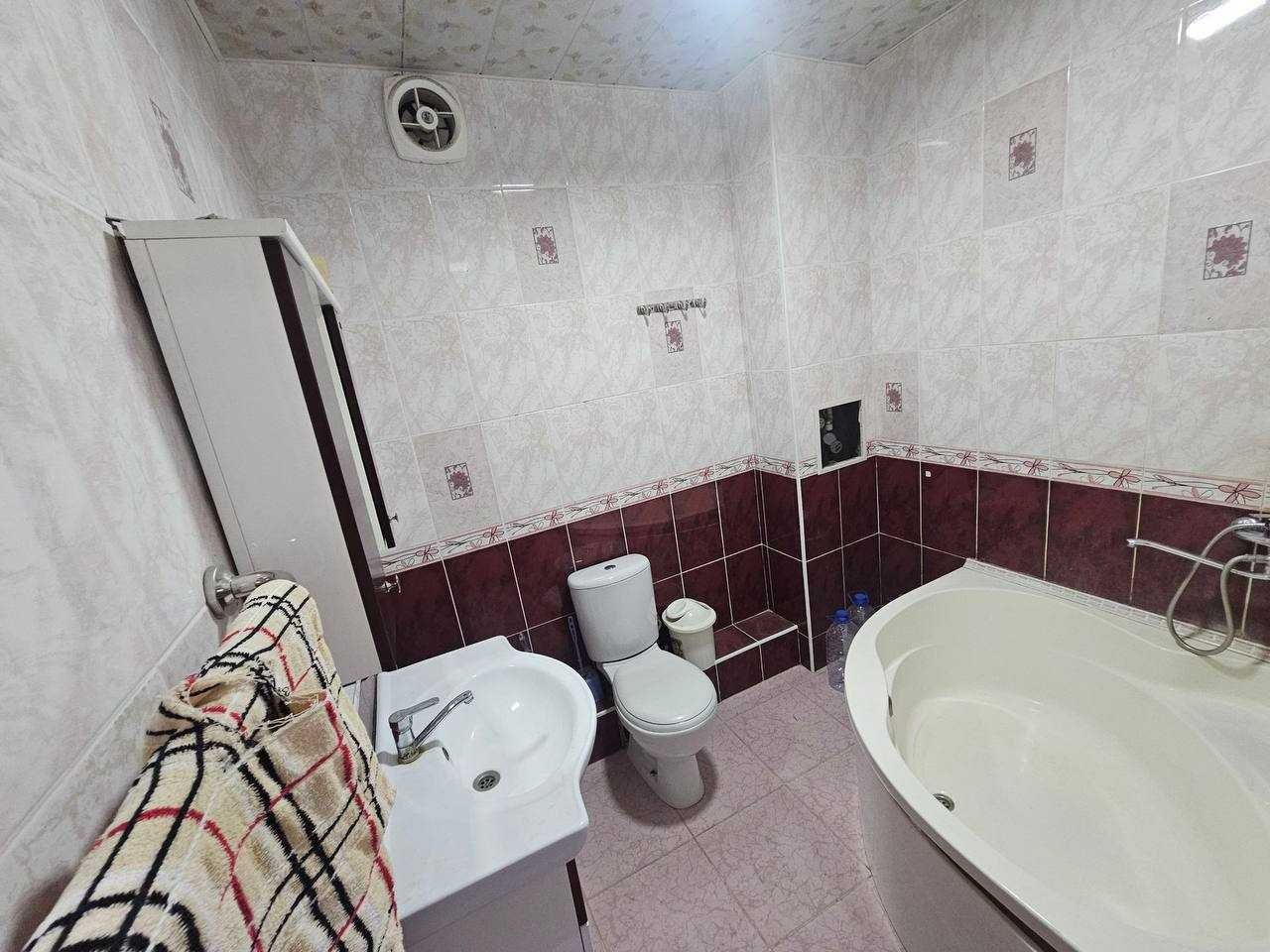 2 хоналик квартира 2 этаж кирпичный дом, 5 микр, сомий