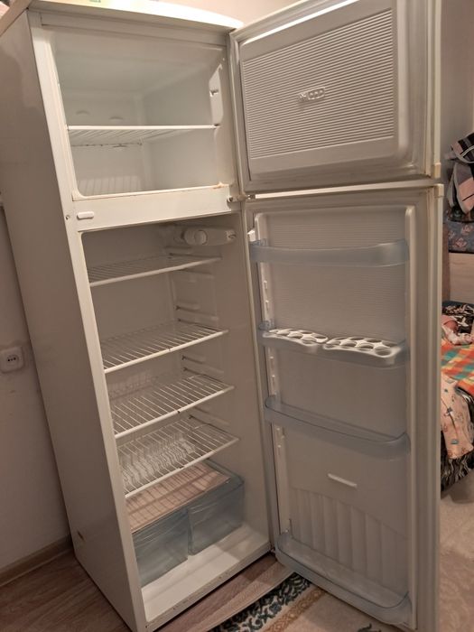 Холодильниа Beko