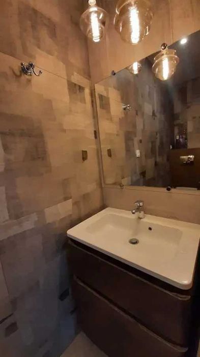 Двустаен имот в кв.Хаджи Димитър