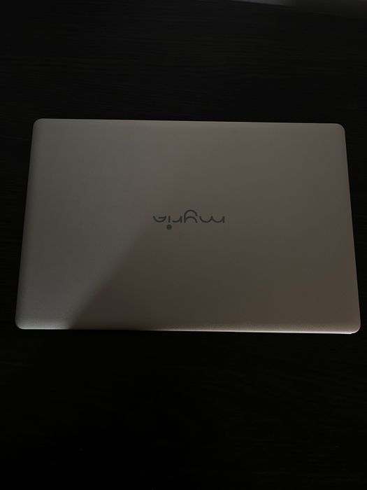 Laptop Myria my 3850