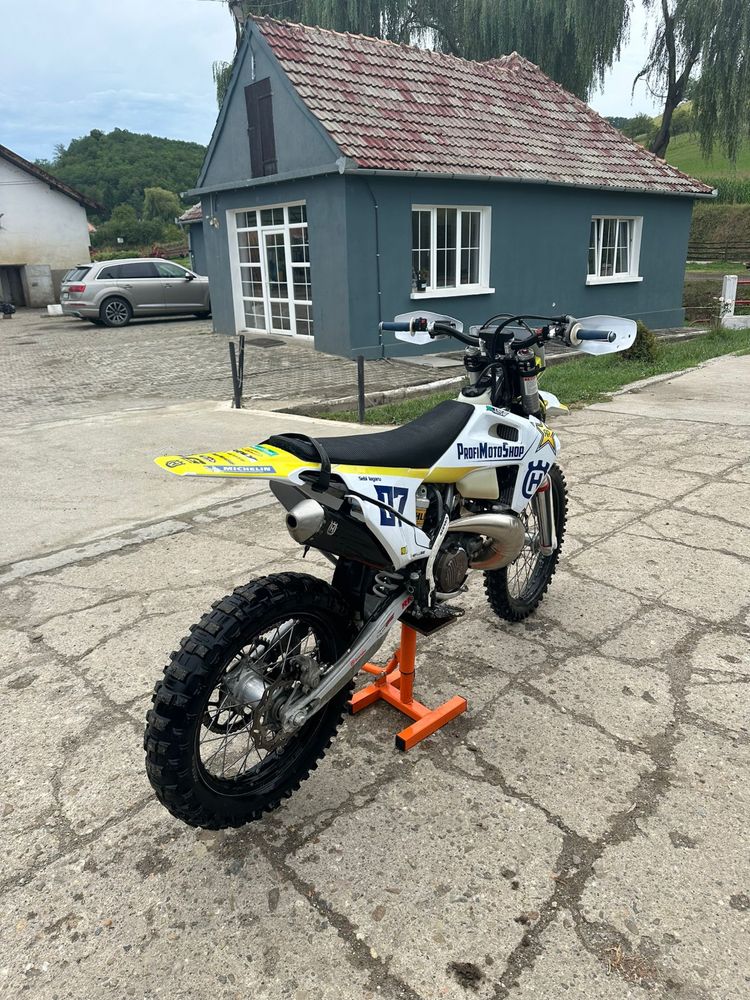 Husqvarna 300 2T 2022
