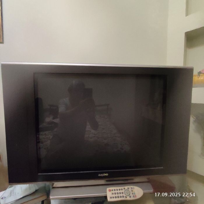 Телевизор SANYO 72 диагонали