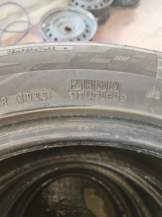 Гуми 225/55/18 Всесезонни