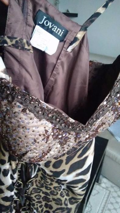 Super rochie din matase, marca Jovani, animal print, mas.M,L, 330 Lei