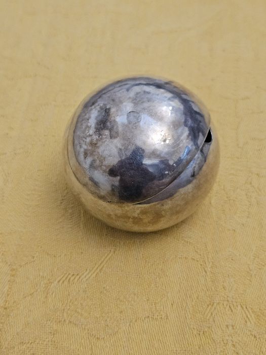 Сребърен сът за хайвер Georg Jensen.