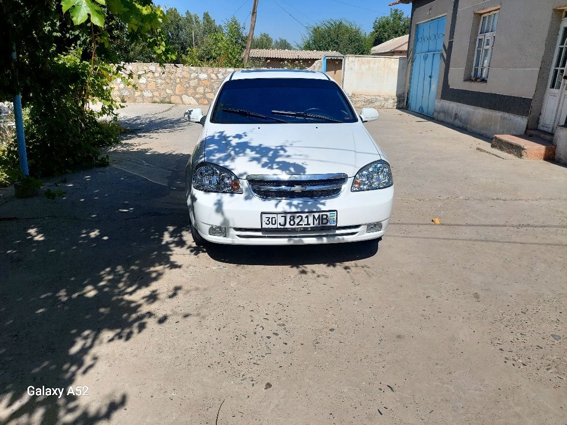 Moshina minishga tayor balon yaxshi kraska tozza  yechilgan detal yoq