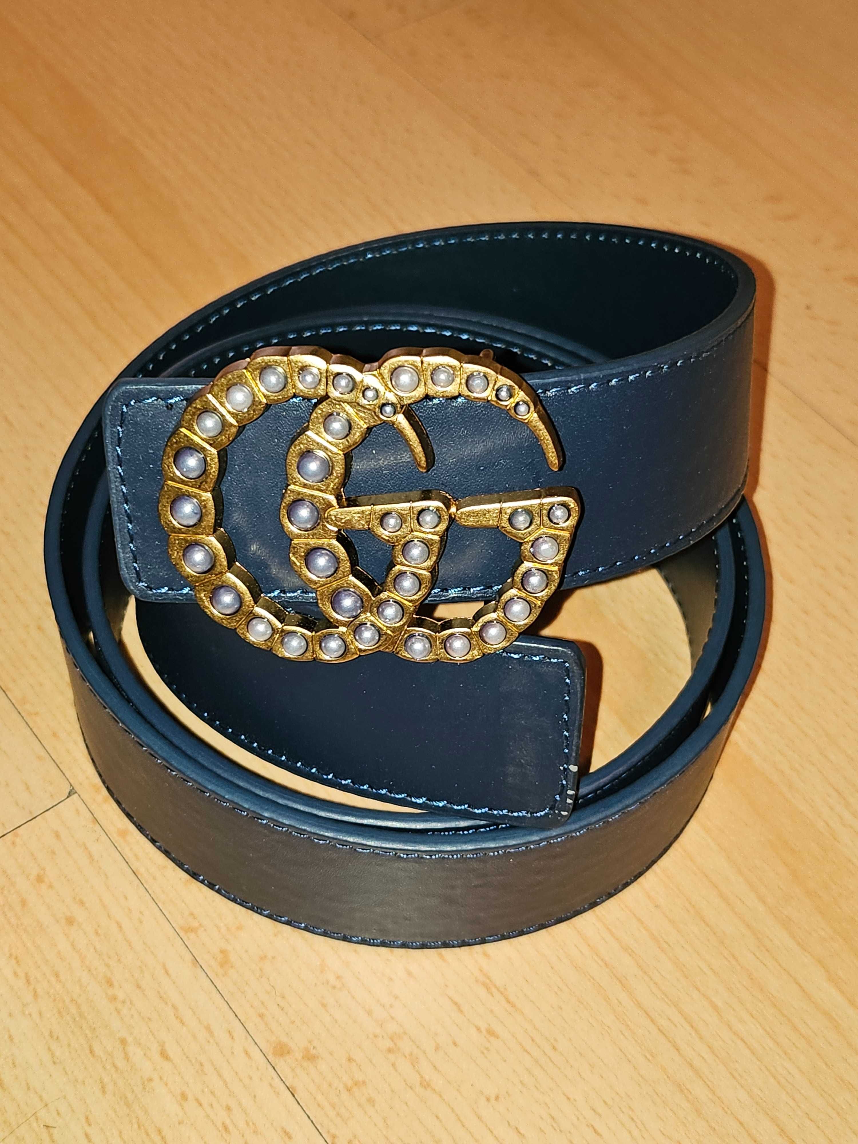 Gucci оригинален тъмно син колан