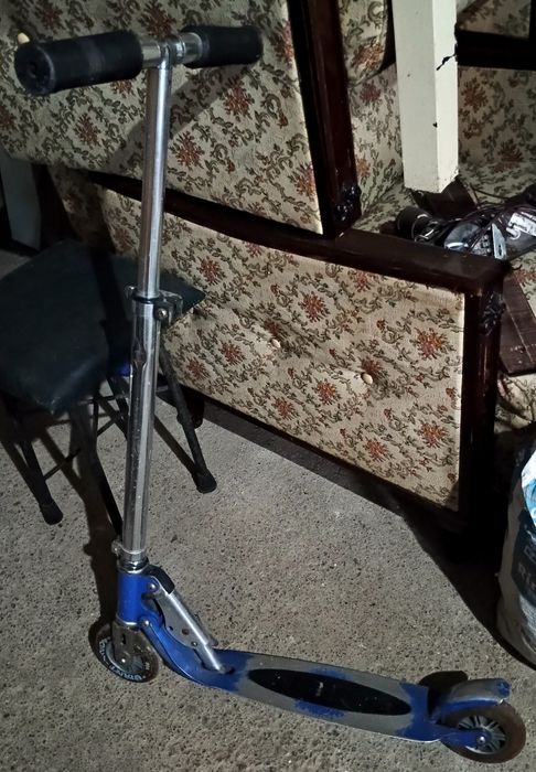 Trotinetă marca Giant pentru copii