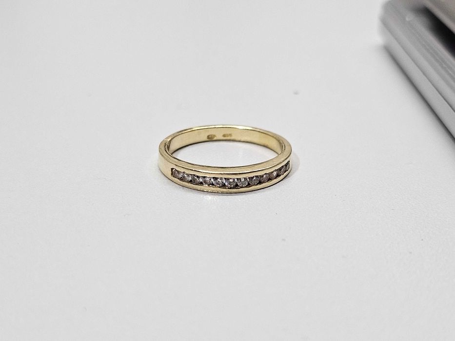 ПРОДАМ Золотое Кольцо 585 Пробы / 3.58 Грамма / Размер кольца 18