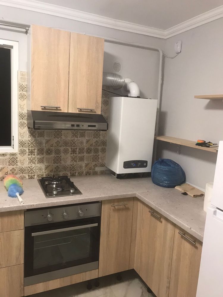 Pf Inchiriez 2 cam P.ros, 450€, renovat, et4/4