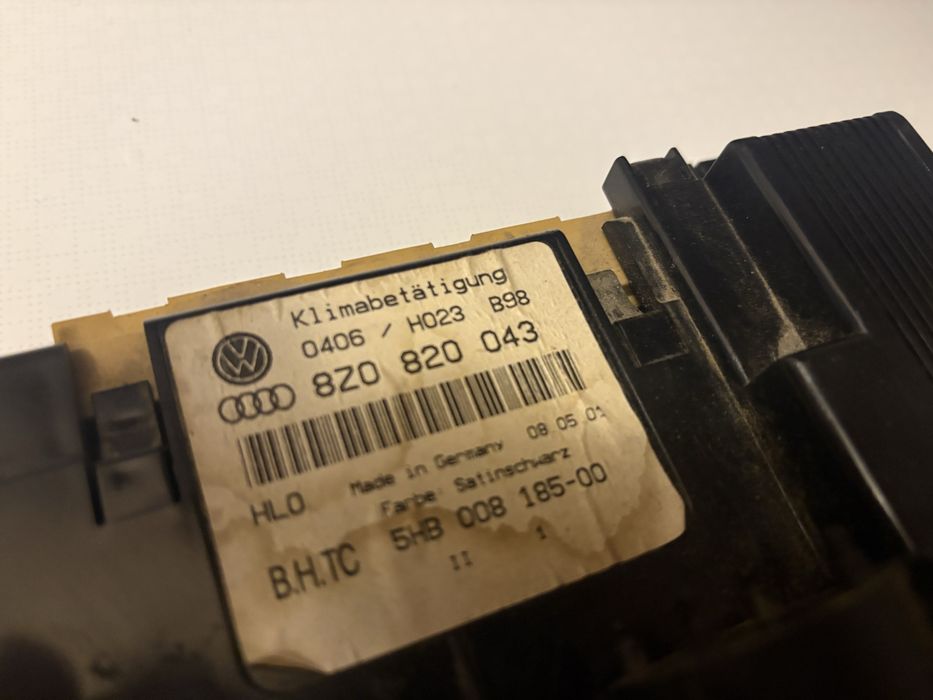 Panou Comanda Butoane Clima Climatronic Audi A2 8Z0820043