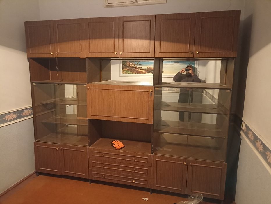 Продажа домашних мебели разного вида.