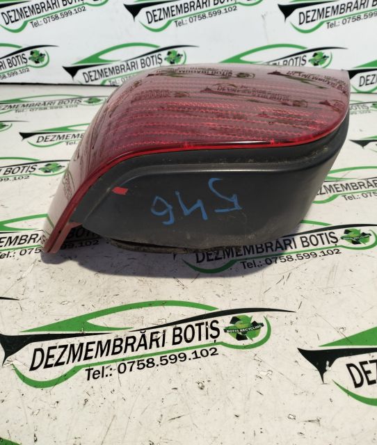 Lampa stop dreapta pe hayon Volkswagen VW Polo a 3-a generatie 6N (fa