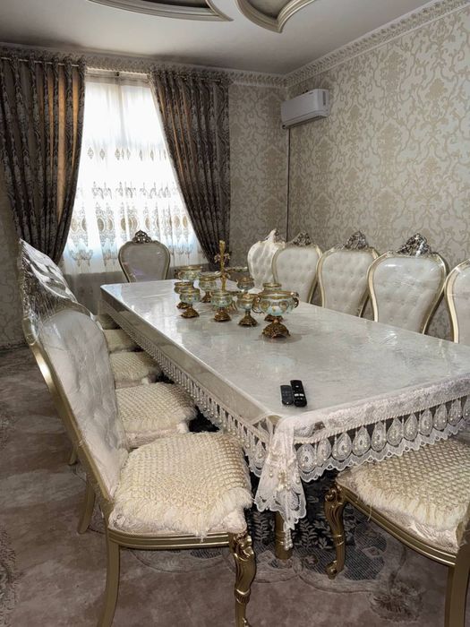Срочно!! Продаётся дом - 4 соток , 8 комнат. улица Эркин