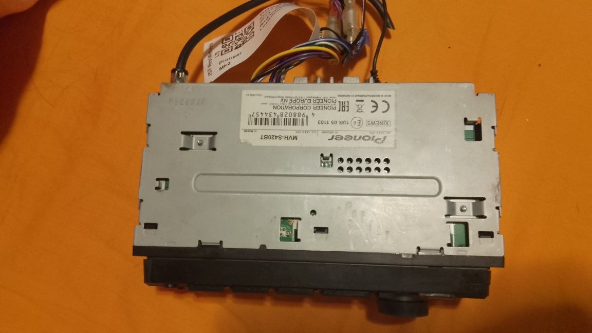 плейър за автомобил Pioneer MVH-S420BT с Bluetooth, Spotify