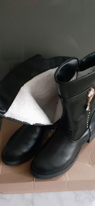 Продам сапоги демисезонные женские