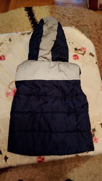 Gecuta , fără mâneci ,de toamnă