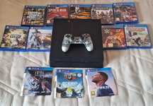 Vand Ps4 in stare buna cu 12 jocuri la disc.