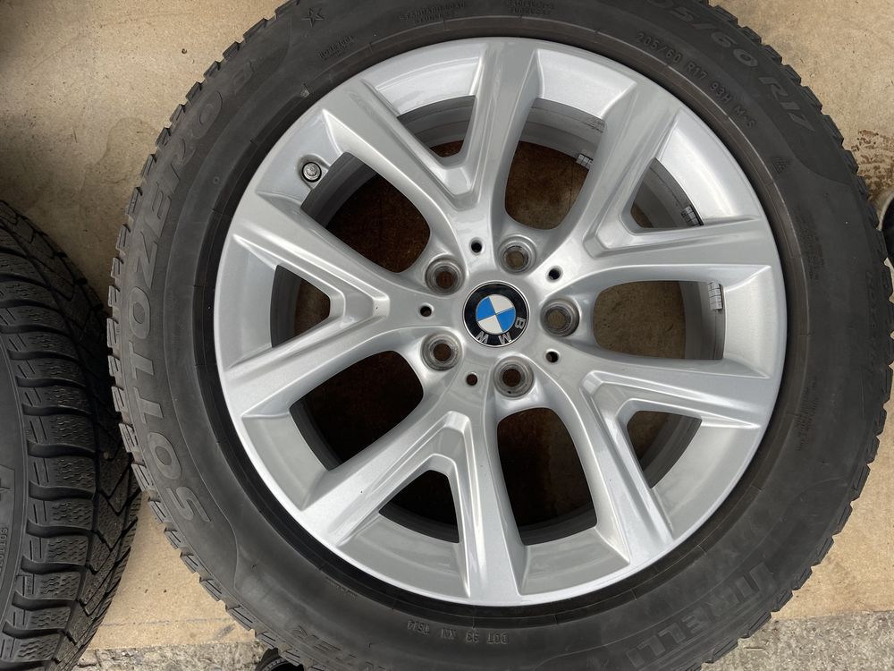 4 jante pentru BMW R 17 cu anvelope de iarna Pirelli