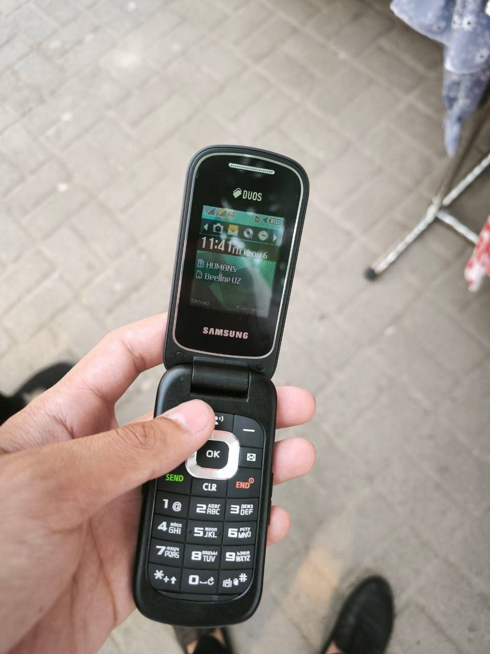 Samsung gusto 3 dous
FULL KAK+DOK 

2 SIM IMEI bo‘lgan