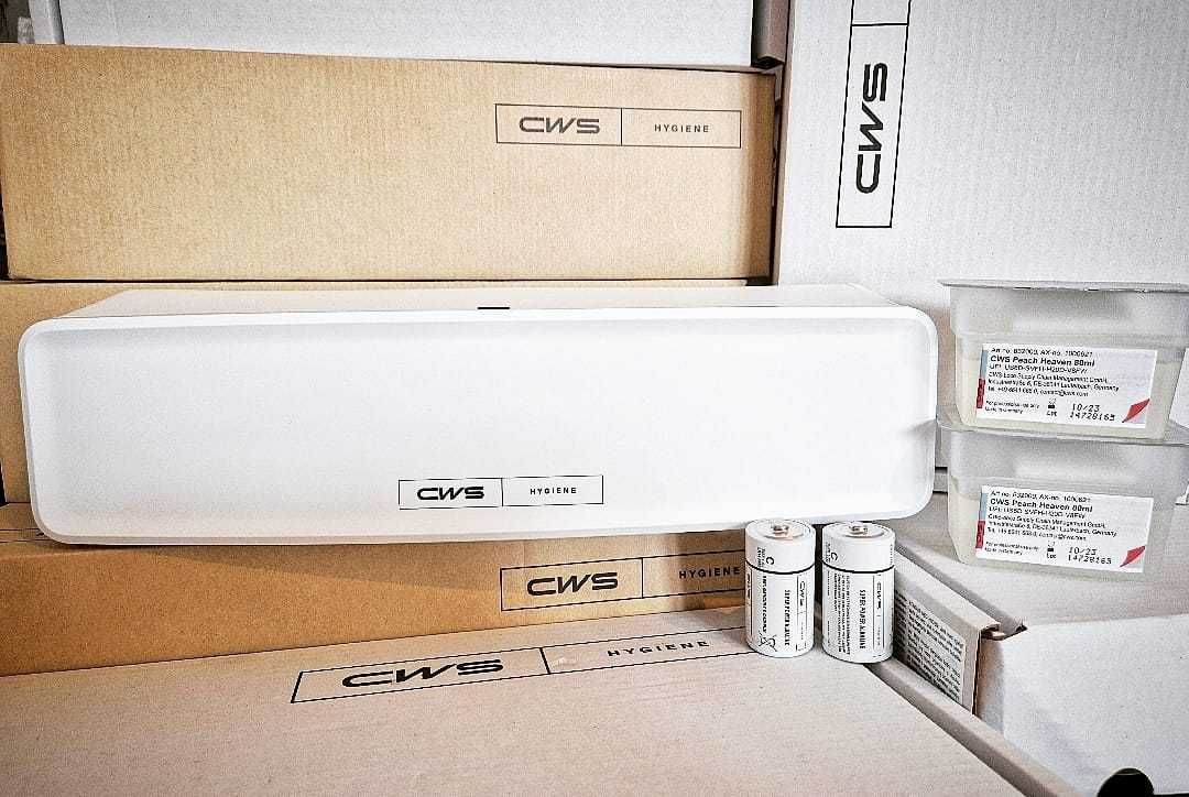 Oferta Dispenser CWS Pure Line (new model) + 8 rezerve + 2 baterii