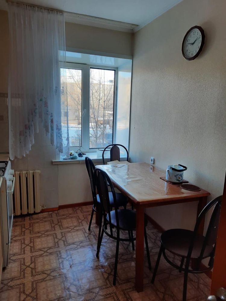 Продам 3 комнатную квартиру в центре