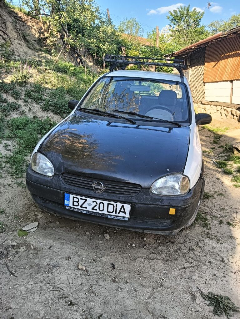 Vând Opel Corsa-B