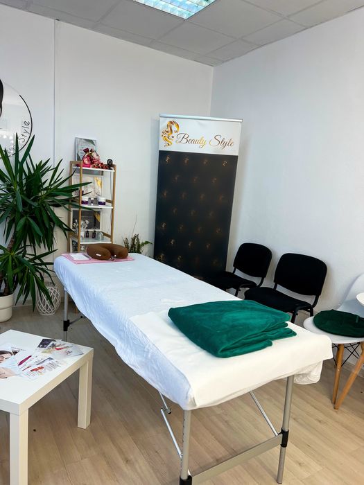 Inchieriez post/masă cosmetica sau gene