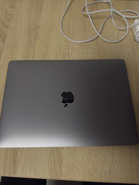Macbook air m1 8/256