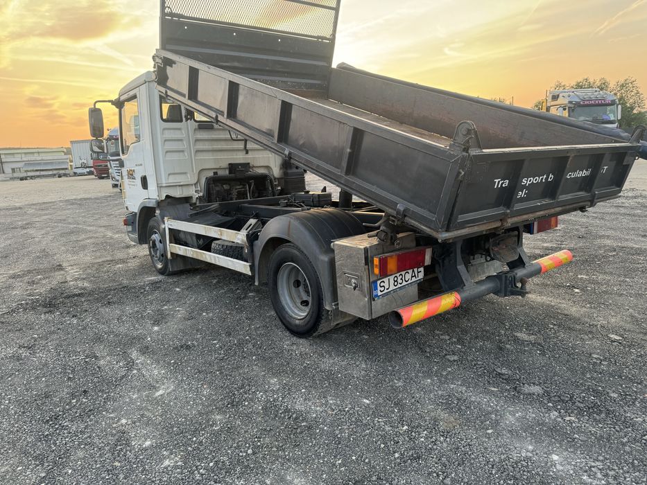 Man TGL 180 basculabil pe 3 parti