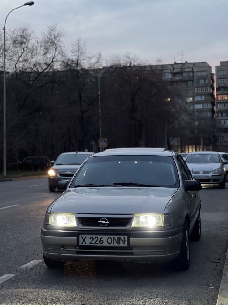 Срочно продам opel vectra a