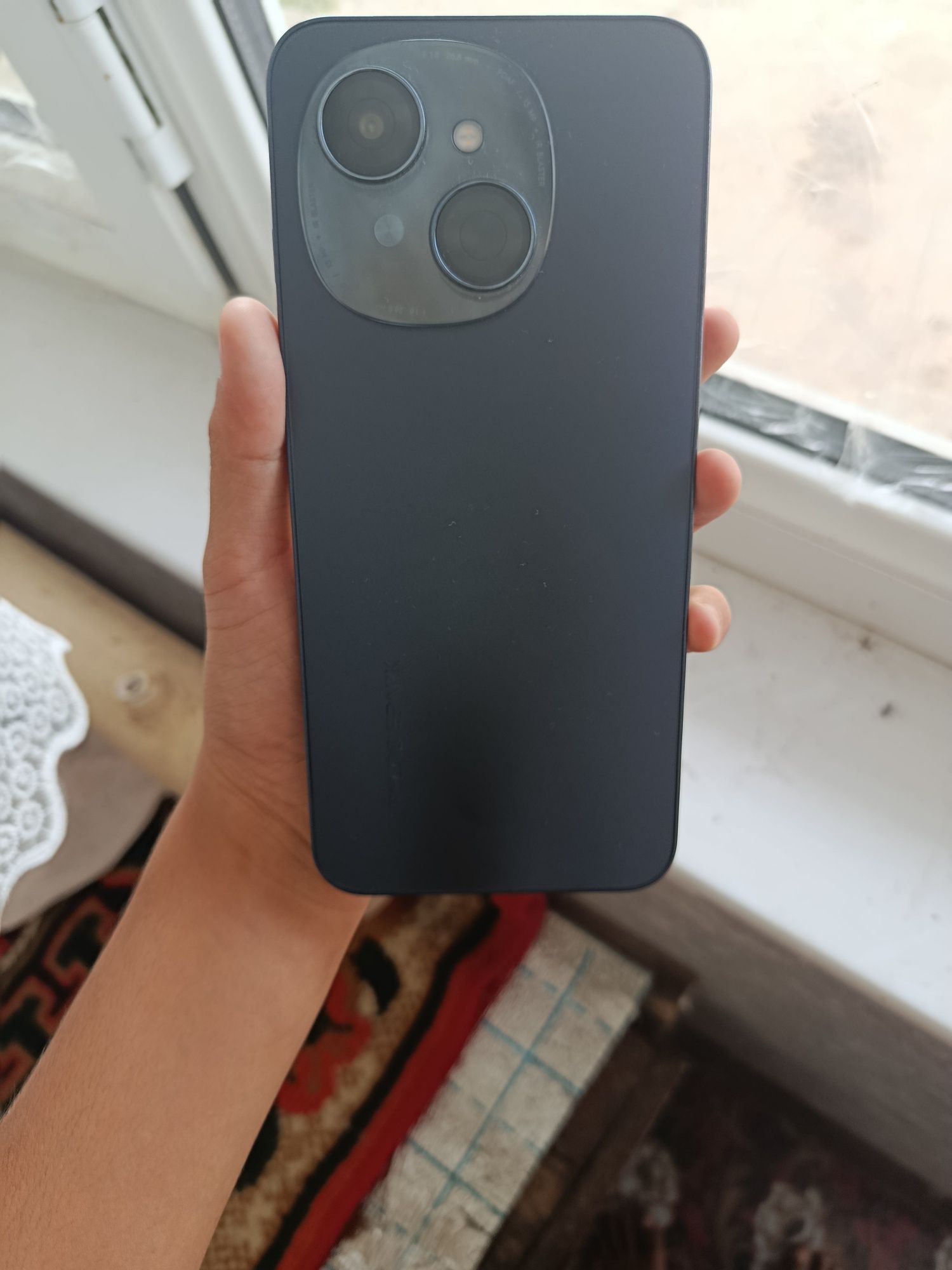 Telefon sotiladi tecno spark go 1