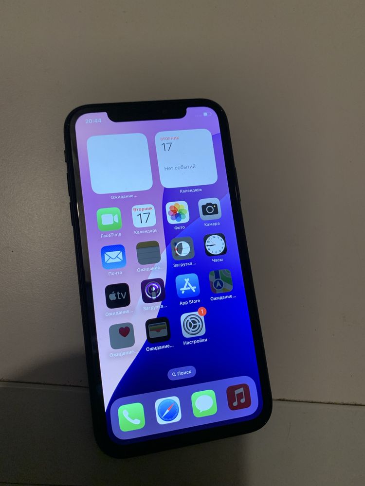 iPhone XR 64гб Apple