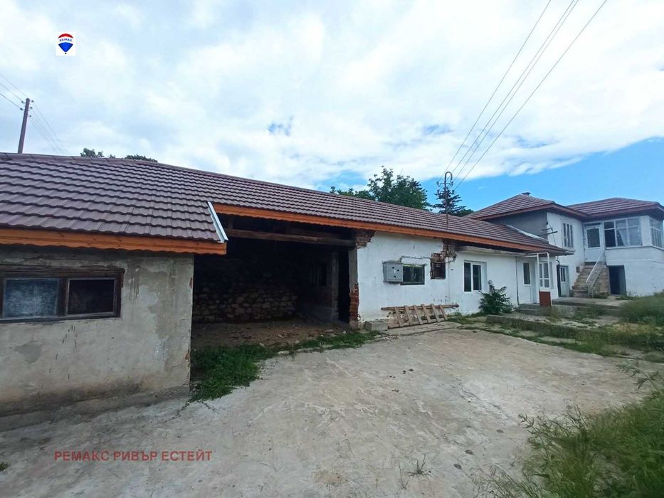 Продава се Къща в с. Бъзън, Област Русе - 119 кв.м за 302 €/кв.м - Снимка #2