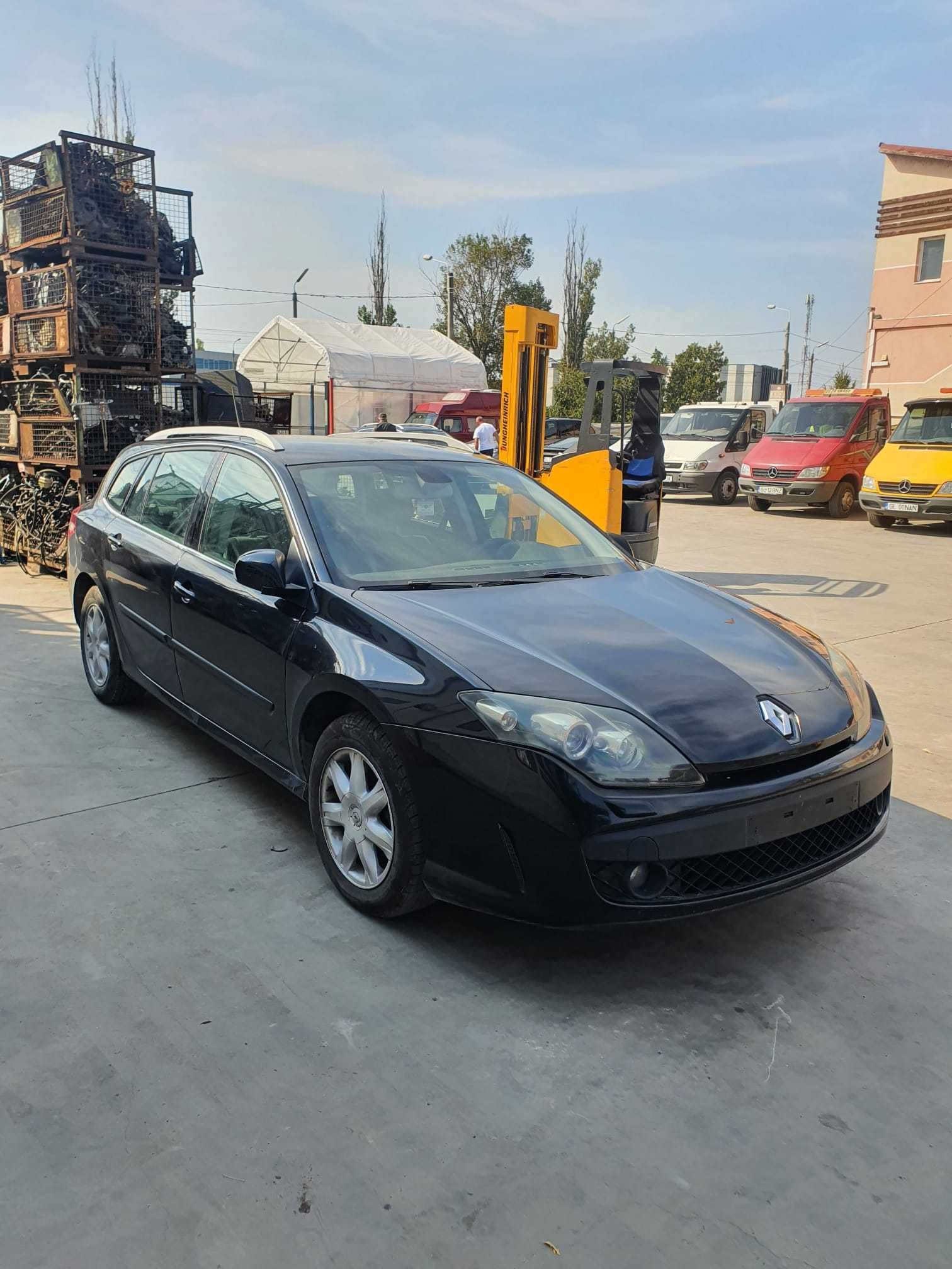 RENAULT LAGUNA 3  / AN 2010  Dezmembrez/Dezmembram