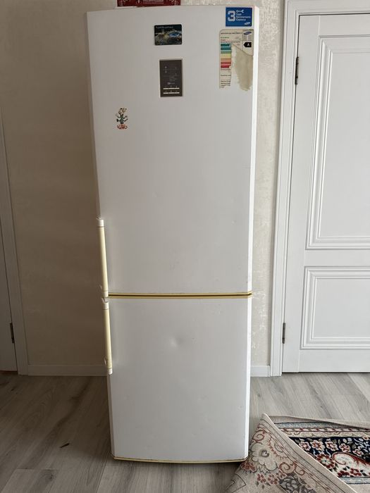 Холодильник б/у в хорошем состоянии