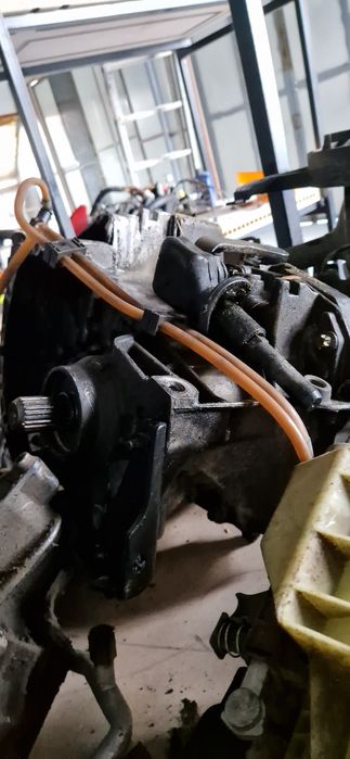 Vând cutie viteze renault Clio 1.5 an 2005