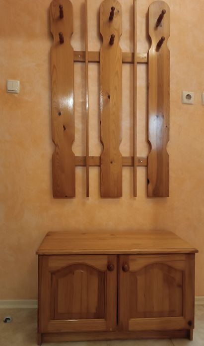 Портманто от масивно дърво