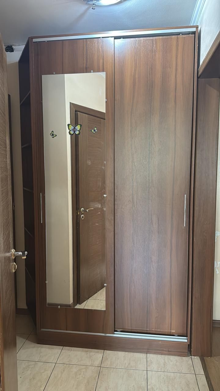 Продам шкаф купе для прихожей