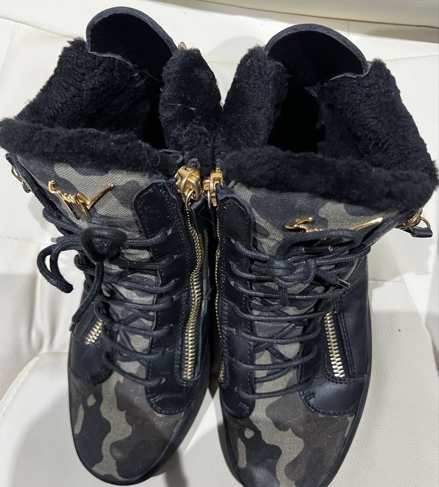 Giuseppe Zanotti Coby fur