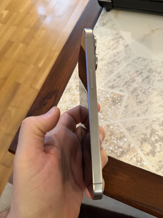 Iphone 15 pro max natural titanium