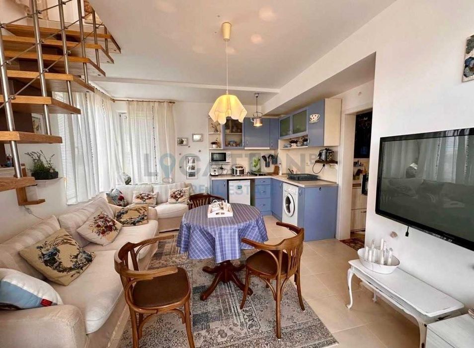 Продава се Тристаен апартамент в Варна, Център - 113 кв.м за 708 €/кв.м - Снимка #1