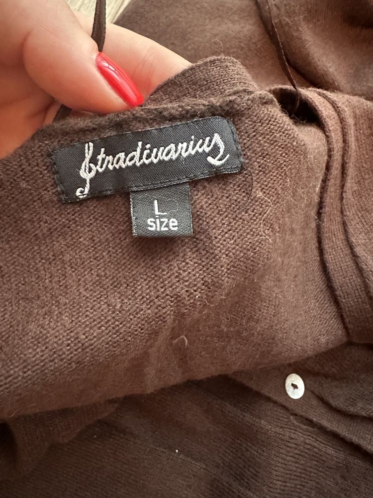 Vând cardigan Stradivarius