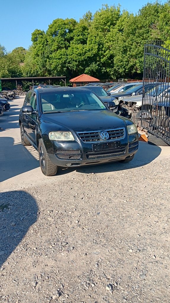 VW Touareg 2.5 R5 ,174 к.с. , ръчка , 60 бр. на части