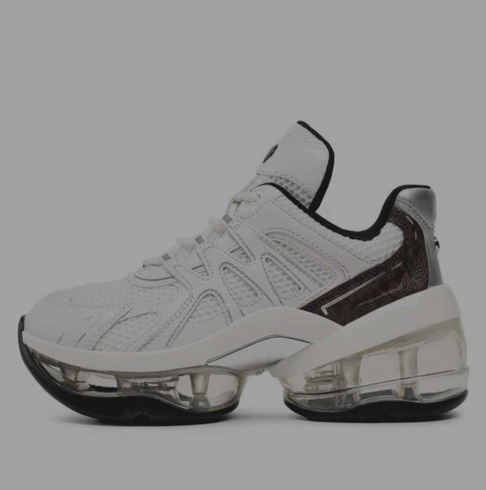 Чисто нови обувки michael kors