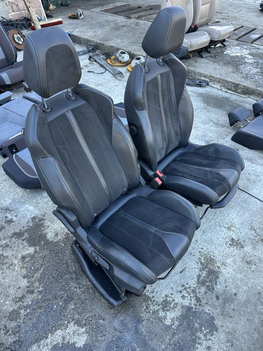 Interior piele / Alcantara Peugeot 3008