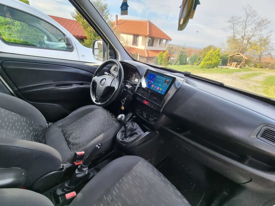 Opel combo D 2013 90cai