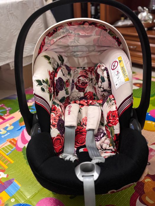 Стол за кола Cybex Cloud T i-Size Spring Blossom Light