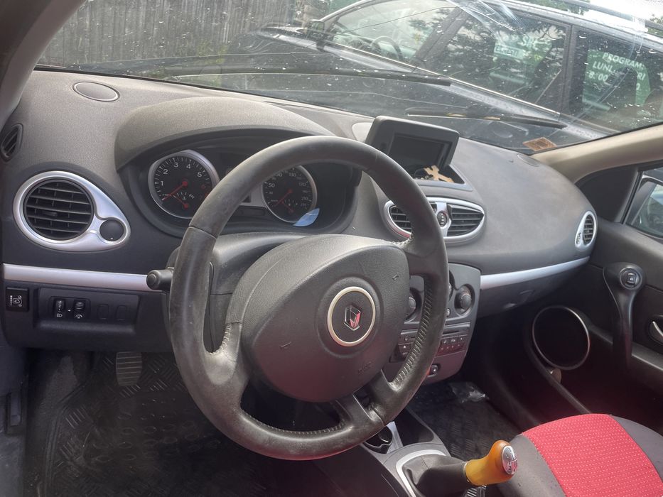 Compresor climă Renault Clio 3  1.2 16v 2009